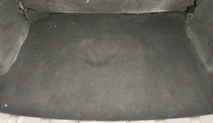 2018 Tata NEXON XE PETROL, Petrol, Manual, 40,444 km, Boot Inside