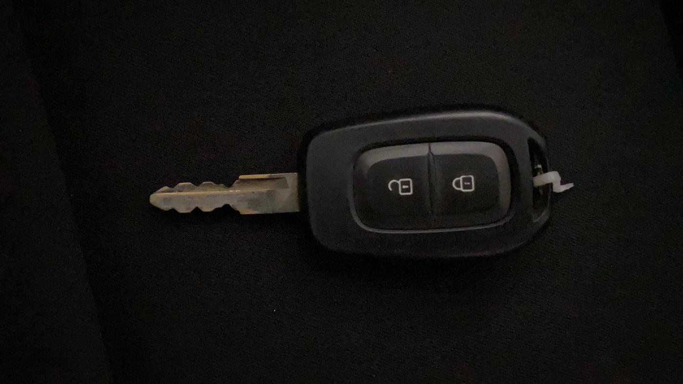 2021 Renault Kwid CLIMBER 1.0 AMT (O) DUAL TONE, Petrol, Automatic, 54,185 km, Key Close Up