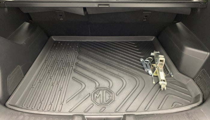 2021 MG HECTOR SHARP HYBIRD PETROL MT, Petrol, Manual, 7,258 km, Boot Inside