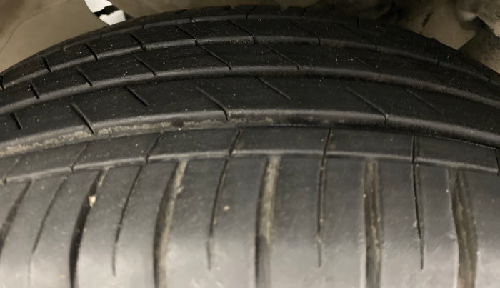2021 MG HECTOR SHARP HYBIRD PETROL MT, Petrol, Manual, 7,258 km, Left Front Tyre Tread