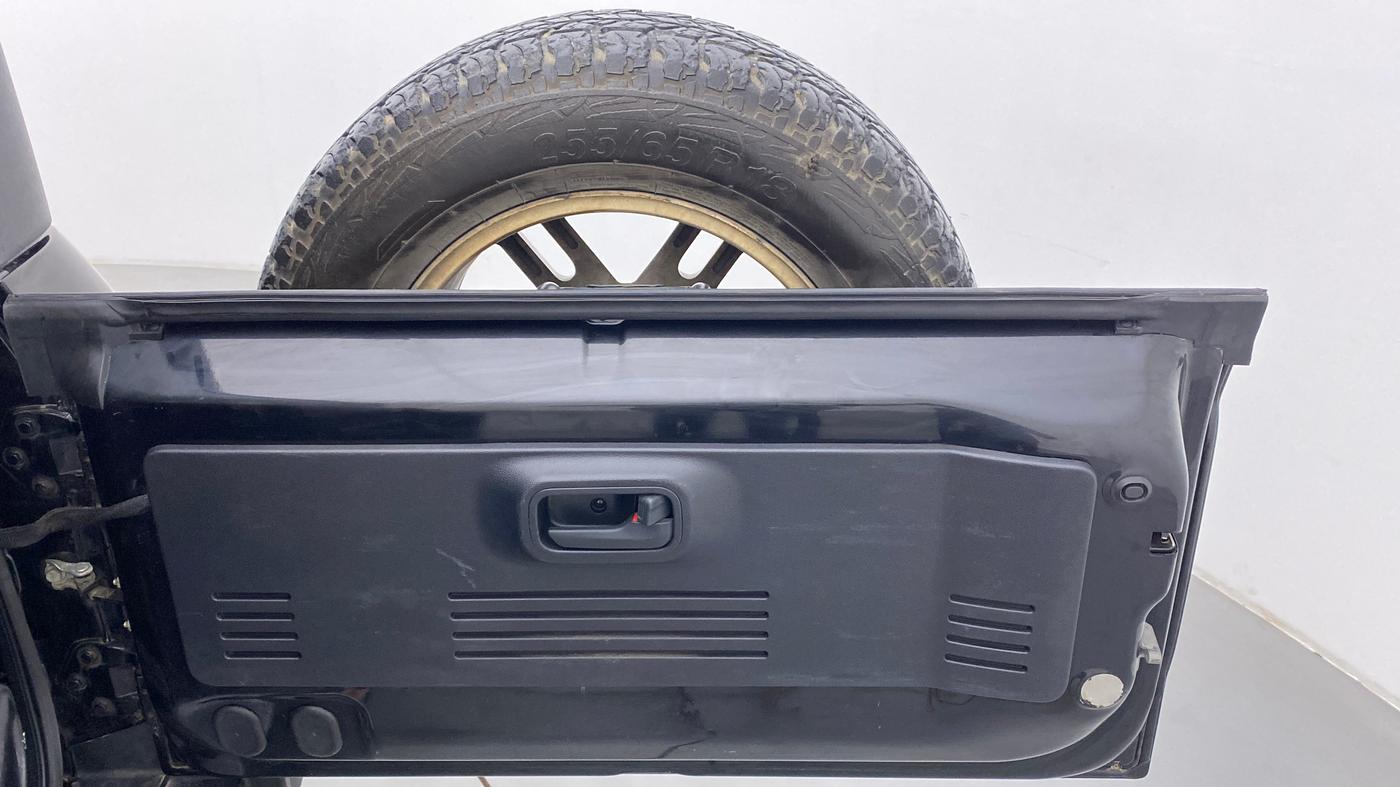 2021 Mahindra Thar LX PETROL HT 4WD AT, Petrol, Automatic, 14,301 km, Boot Door Open