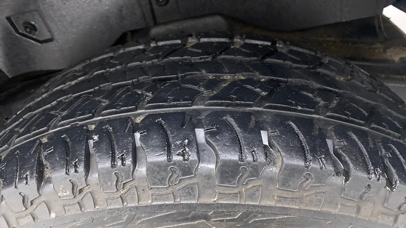 2021 Mahindra Thar LX PETROL HT 4WD AT, Petrol, Automatic, 14,301 km, Left Rear Tyre Tread