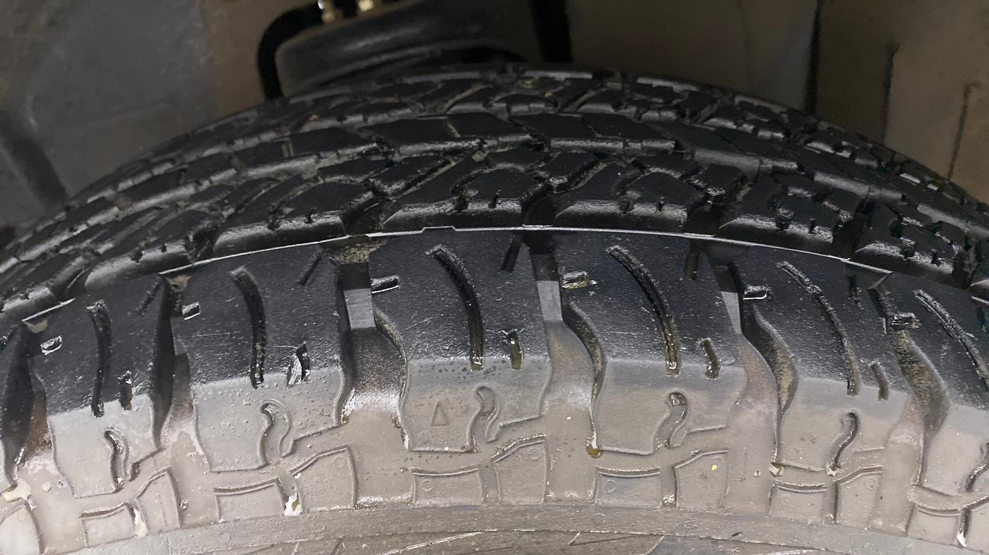 2021 Mahindra Thar LX PETROL HT 4WD AT, Petrol, Automatic, 14,301 km, Left Front Tyre Tread