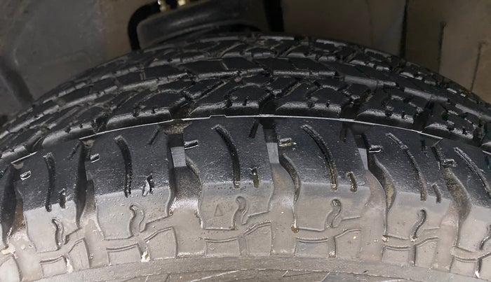 2021 Mahindra Thar LX PETROL HT 4WD AT, Petrol, Automatic, 14,301 km, Left Front Tyre Tread