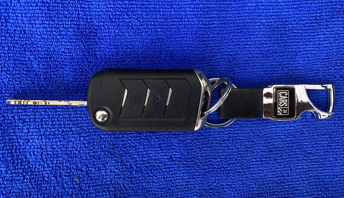 2021 Mahindra Thar LX PETROL HT 4WD AT, Petrol, Automatic, 14,301 km, Key Close Up