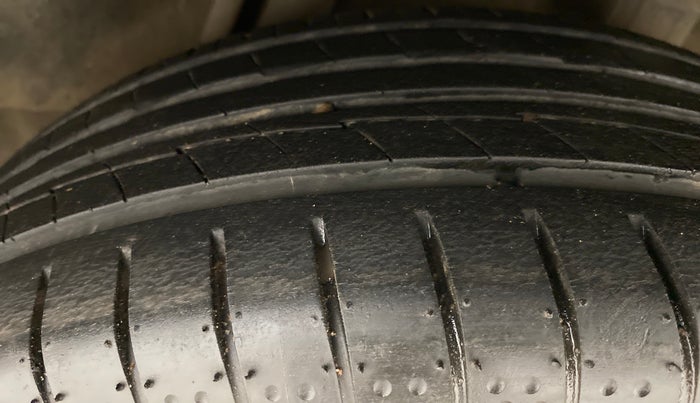 2013 Honda City V AT SUNROOF, Petrol, Automatic, 54,433 km, Left Rear Tyre Tread