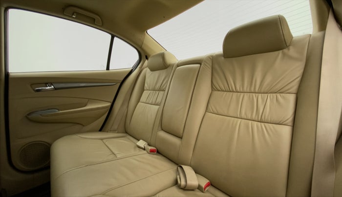 2013 Honda City V AT SUNROOF, Petrol, Automatic, 54,433 km, Right Side Rear Door Cabin