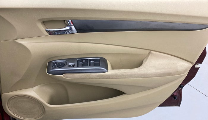 2013 Honda City V AT SUNROOF, Petrol, Automatic, 54,433 km, Driver Side Door Panels Control