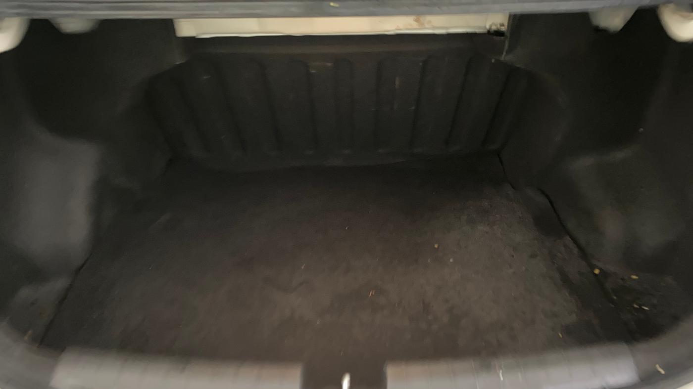 2014 Hyundai Xcent S (O) 1.2, Petrol, Manual, 31,748 km, Boot Inside