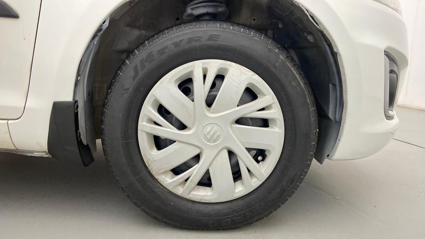 2017 Maruti Swift VXI, Petrol, Manual, 59,135 km, Right Front Wheel
