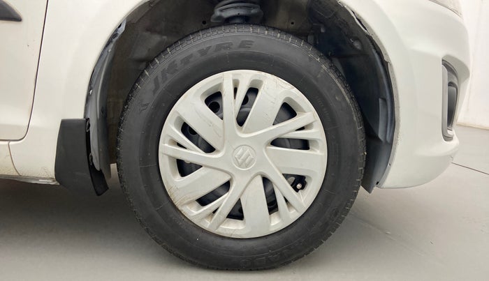 2017 Maruti Swift VXI, Petrol, Manual, 59,135 km, Right Front Wheel