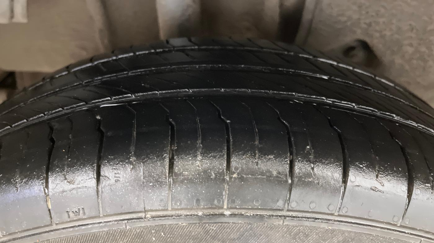 2017 Tata Tiago XZ PETROL, Petrol, Manual, 41,231 km, Right Rear Tyre Tread