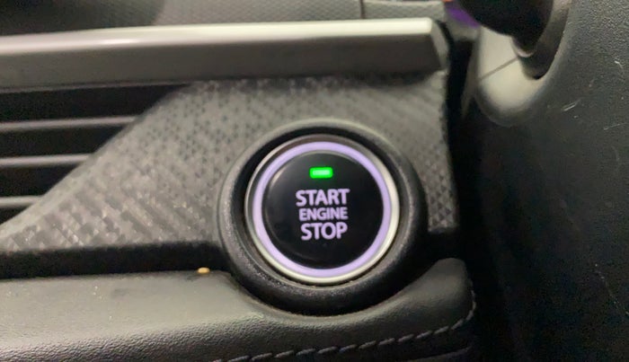 2023 Tata NEXON FEARLESS SUNROOF AMT DUAL TONE 1.5 DIESEL, Diesel, Automatic, 43,327 km, Keyless Start/ Stop Button