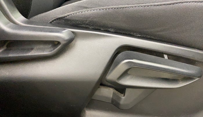 2023 Tata NEXON FEARLESS SUNROOF AMT DUAL TONE 1.5 DIESEL, Diesel, Automatic, 43,327 km, Driver Side Adjustment Panel