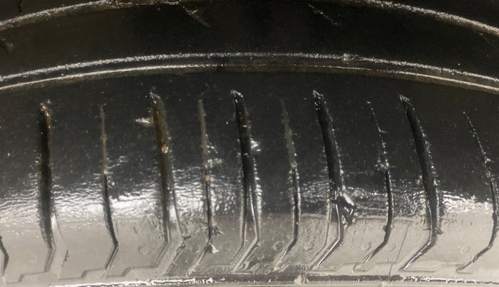 2022 Tata PUNCH ADVENTURE AMT, Petrol, Automatic, 56,241 km, Left Rear Tyre Tread