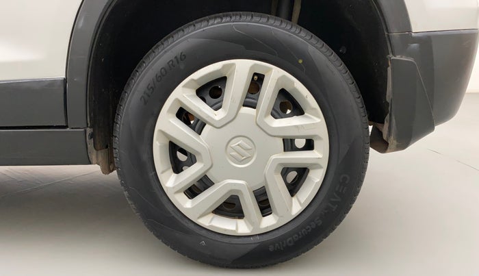 2017 Maruti Vitara Brezza VDI (O), Diesel, Manual, 1,09,407 km, Left Rear Wheel