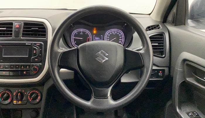 2017 Maruti Vitara Brezza VDI (O), Diesel, Manual, 1,09,407 km, Steering Wheel Close Up