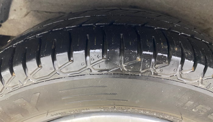 2013 Hyundai i10 SPORTZ 1.1, Petrol, Manual, 88,696 km, Right Rear Tyre Tread