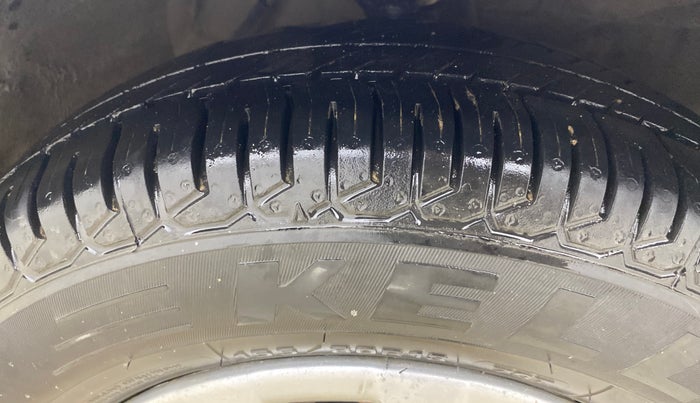 2013 Hyundai i10 SPORTZ 1.1, Petrol, Manual, 88,696 km, Right Front Tyre Tread