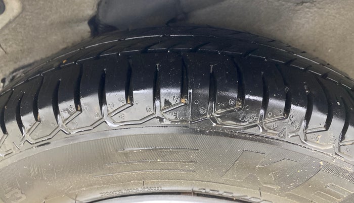 2013 Hyundai i10 SPORTZ 1.1, Petrol, Manual, 88,696 km, Left Rear Tyre Tread