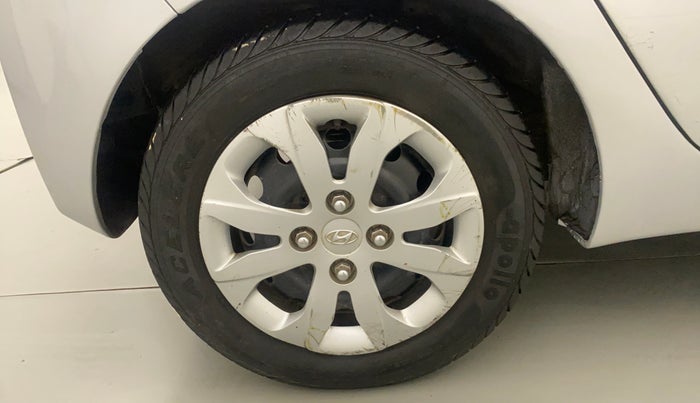 2014 Hyundai Eon MAGNA +, Petrol, Manual, 40,750 km, Right Rear Wheel