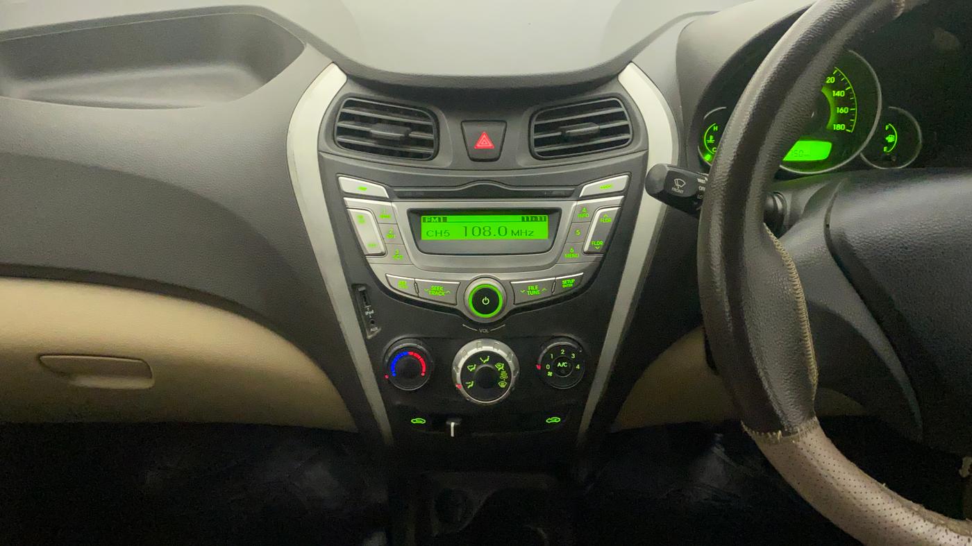 2014 Hyundai Eon MAGNA +, Petrol, Manual, 40,750 km, Air Conditioner
