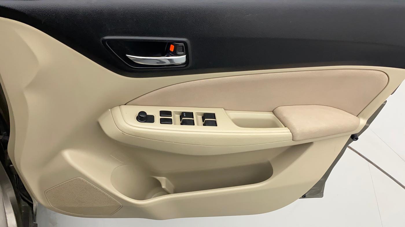 2018 Maruti Dzire VDI, Diesel, Manual, 82,168 km, Driver Side Door Panels Control
