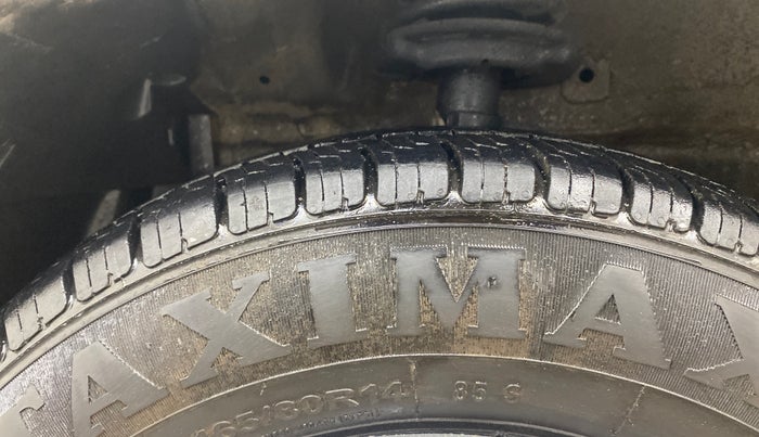 2017 Maruti Swift VDI, Diesel, Manual, 62,673 km, Left Front Tyre Tread