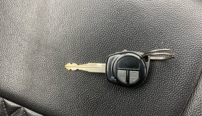 2017 Maruti Swift VDI, Diesel, Manual, 62,673 km, Key Close Up