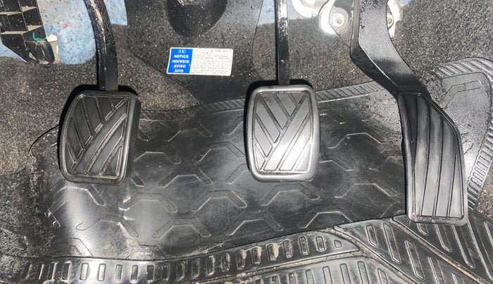 2017 Maruti Swift VDI, Diesel, Manual, 62,673 km, Pedals