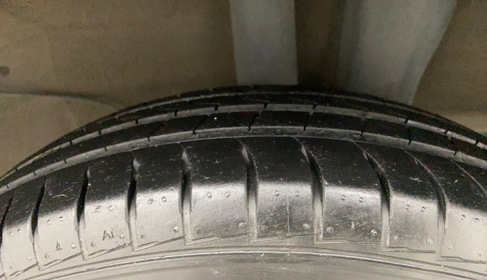 2019 Hyundai NEW SANTRO MAGNA AMT, Petrol, Automatic, 33,336 km, Left Rear Tyre Tread