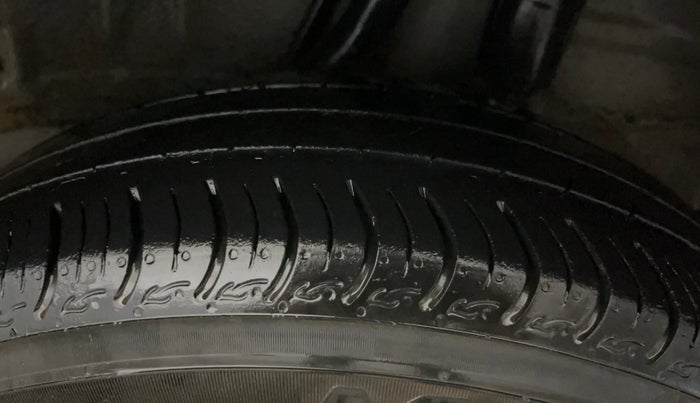 2023 Honda Amaze 1.2L I-VTEC VX CVT, Petrol, Automatic, 27,600 km, Left Rear Tyre Tread