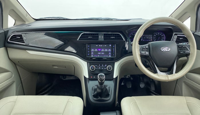 2018 Mahindra MARAZZO M8 7 STR, Diesel, Manual, 21,211 km, Dashboard