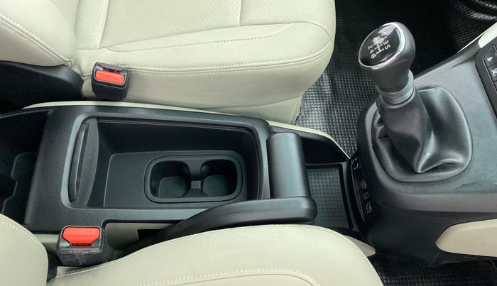 2018 Mahindra MARAZZO M8 7 STR, Diesel, Manual, 21,211 km, Gear Lever