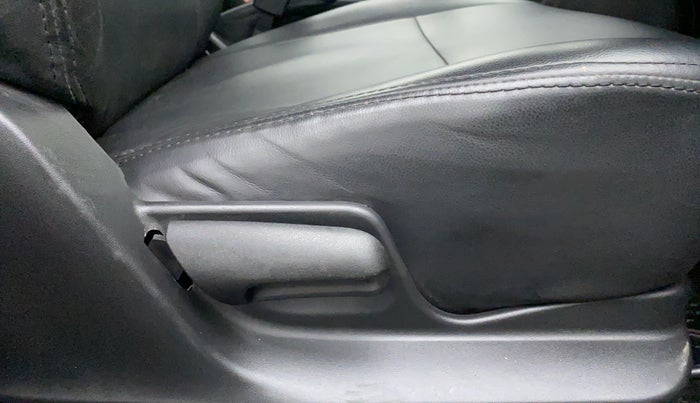 2016 Maruti Swift VXI D, Petrol, Manual, 53,856 km, Driver Side Adjustment Panel