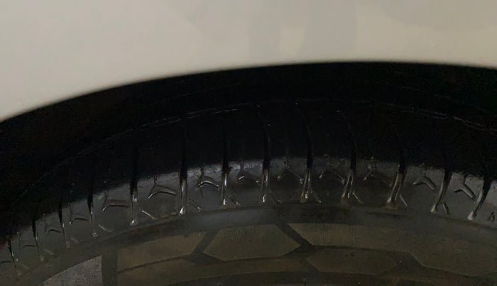2015 Hyundai Grand i10 ASTA 1.2 KAPPA VTVT, Petrol, Manual, 54,138 km, Right Front Tyre Tread