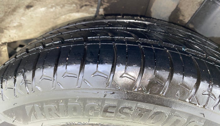 2018 Hyundai Grand i10 SPORTZ AT 1.2 KAPPA VTVT, Petrol, Automatic, 39,971 km, Left Rear Tyre Tread