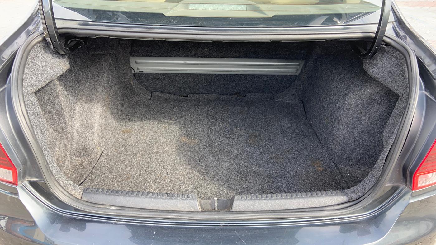 2018 Volkswagen Vento HIGHLINE 1.6 MPI, Petrol, Manual, 96,469 km, Boot Inside
