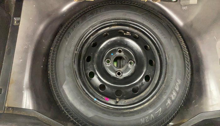 2016 Maruti Swift VXI, Petrol, Manual, 94,102 km, Spare Tyre