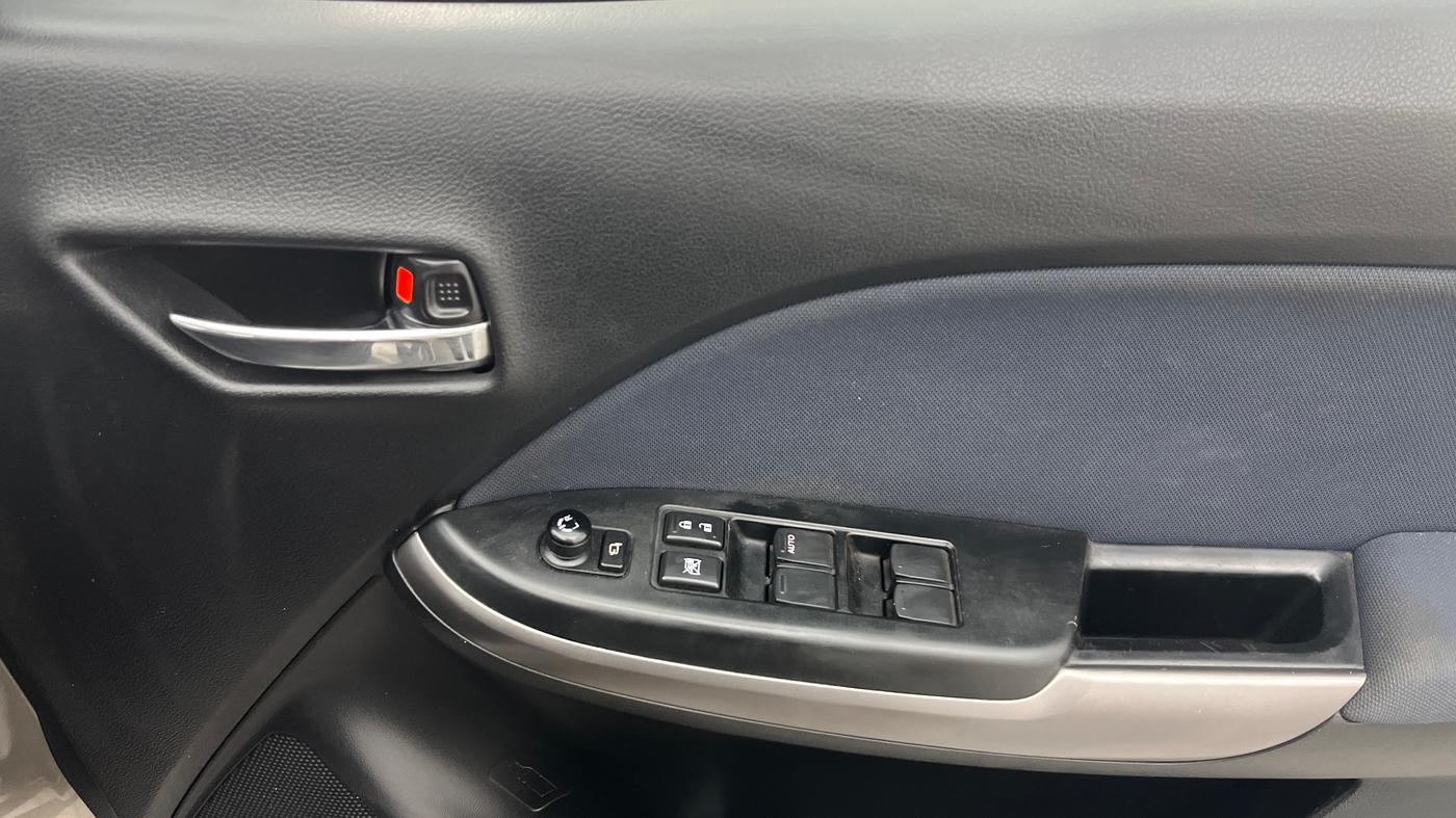 2021 Toyota Glanza G, Petrol, Manual, 59,922 km, Driver Side Door Panels Control