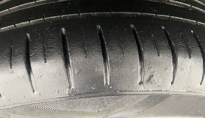 2021 Toyota Glanza G, Petrol, Manual, 93,055 km, Right Rear Tyre Tread