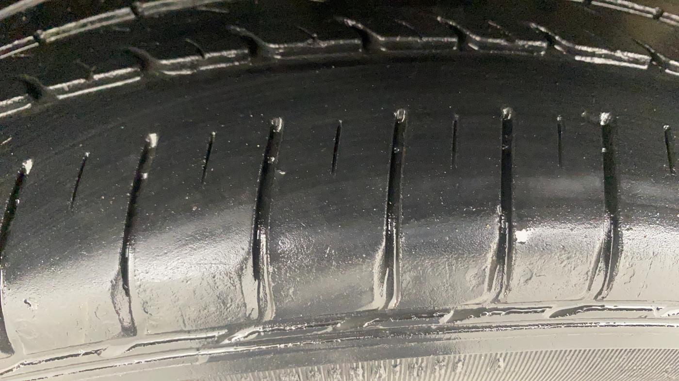 2021 Toyota Glanza G, Petrol, Manual, 93,055 km, Left Front Tyre Tread
