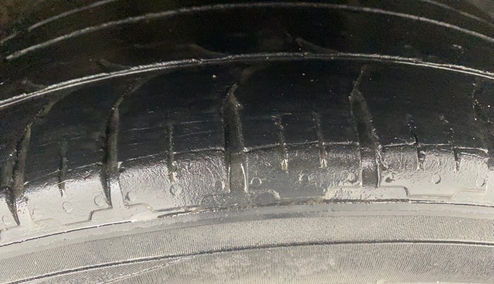 2021 Toyota Glanza G, Petrol, Manual, 93,055 km, Right Front Tyre Tread