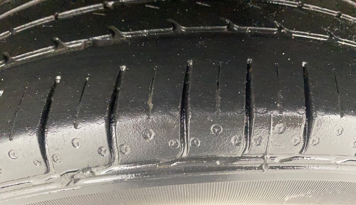 2021 Toyota Glanza G, Petrol, Manual, 93,055 km, Left Rear Tyre Tread