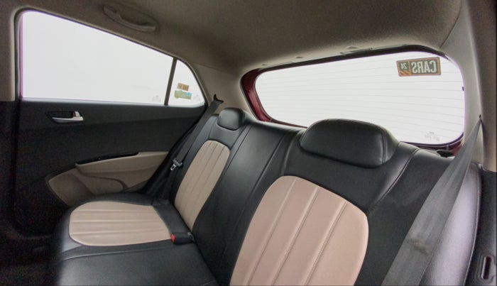 2015 Hyundai Grand i10 SPORTZ 1.2 KAPPA VTVT, Petrol, Manual, 50,988 km, Right Side Rear Door Cabin