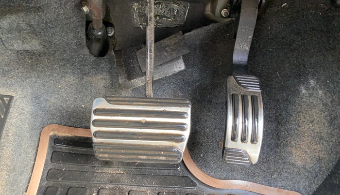 2021 Mahindra XUV500 W11 AT, Diesel, Automatic, 69,965 km, Pedals