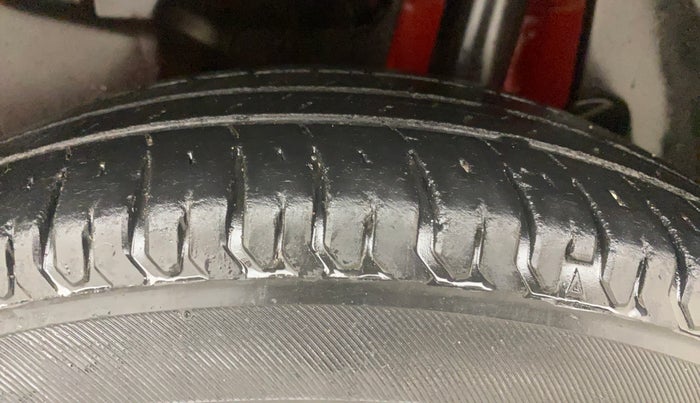 2018 Maruti Swift VXI AMT, Petrol, Automatic, 51,586 km, Left Rear Tyre Tread