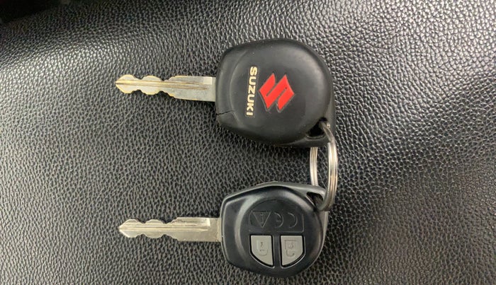 2018 Maruti Swift VXI AMT, Petrol, Automatic, 51,586 km, Key Close Up