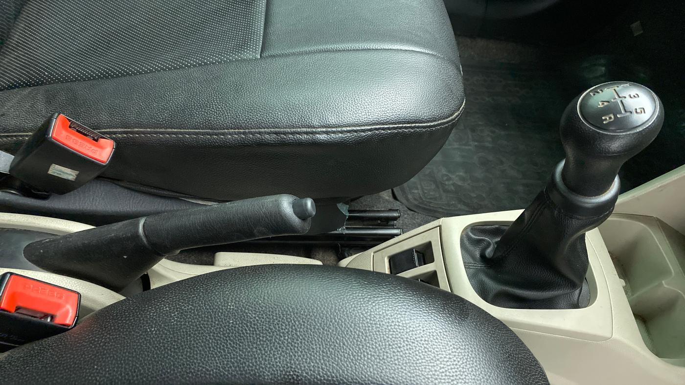 2020 Maruti Alto LXI, Petrol, Manual, 26,857 km, Gear Lever