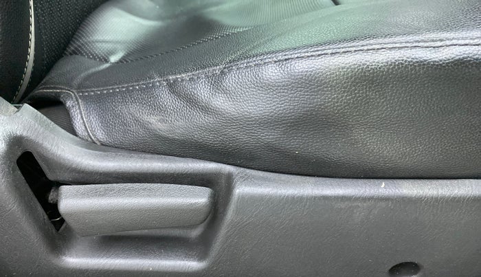 2020 Maruti Alto LXI, Petrol, Manual, 26,857 km, Driver Side Adjustment Panel